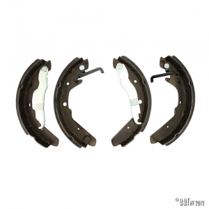 Brake shoes rear (4) T25 05/79-08/92